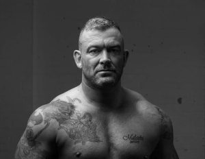 Lee Charles