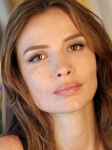 Saffron Burrows