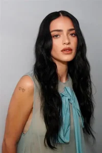 Luna Blaise