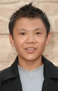Zhenwei Wang