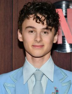 Wyatt Oleff